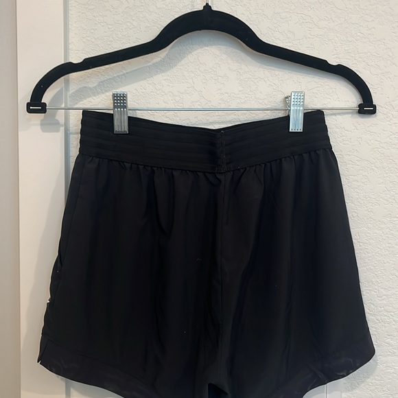 Nike shorts - Picture 2 of 2